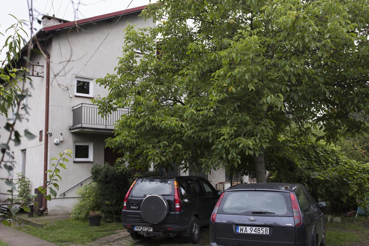 Rent0Nline Brwinow Rooms Eksteriør billede