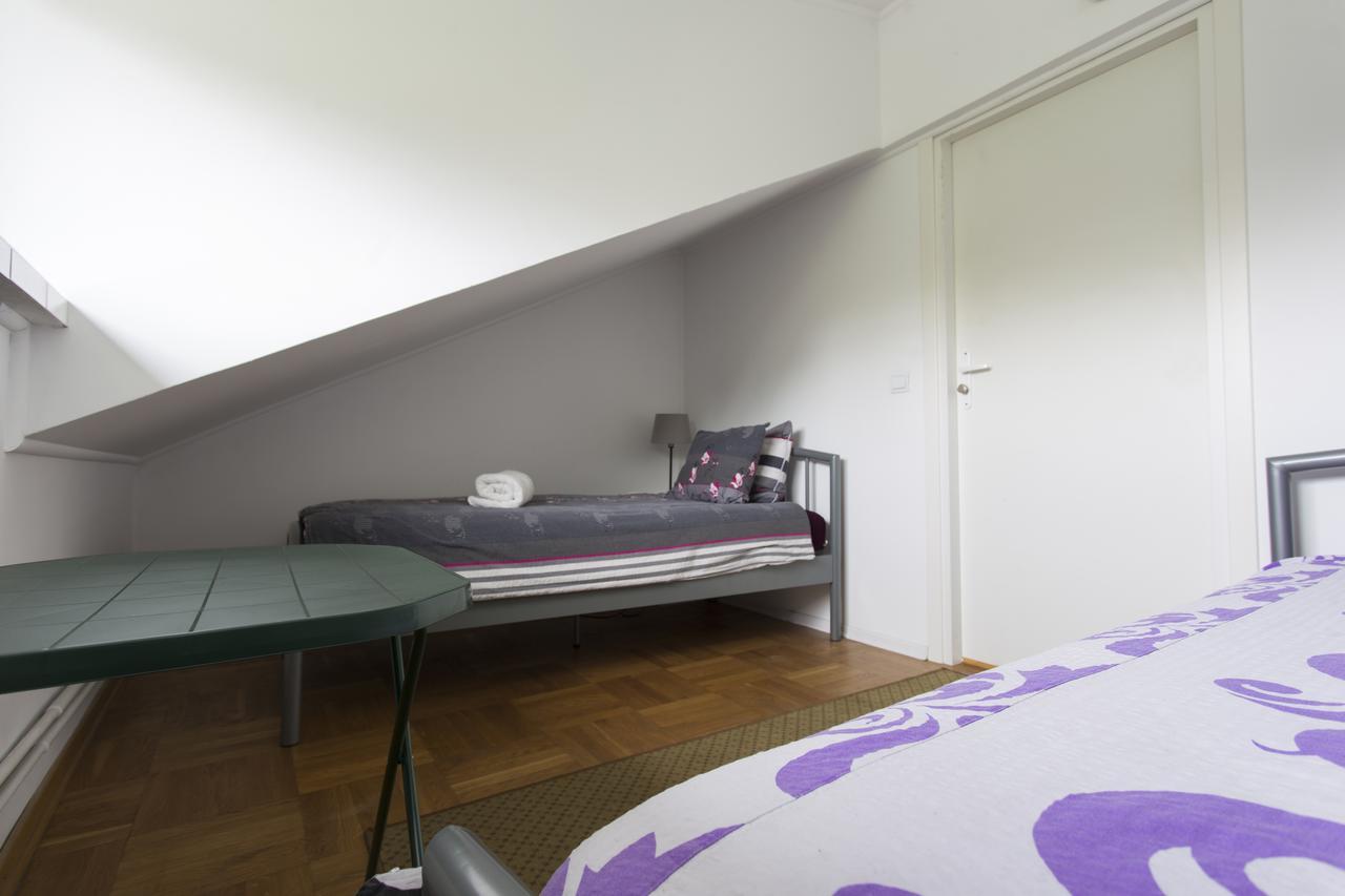 Rent0Nline Brwinow Rooms Eksteriør billede